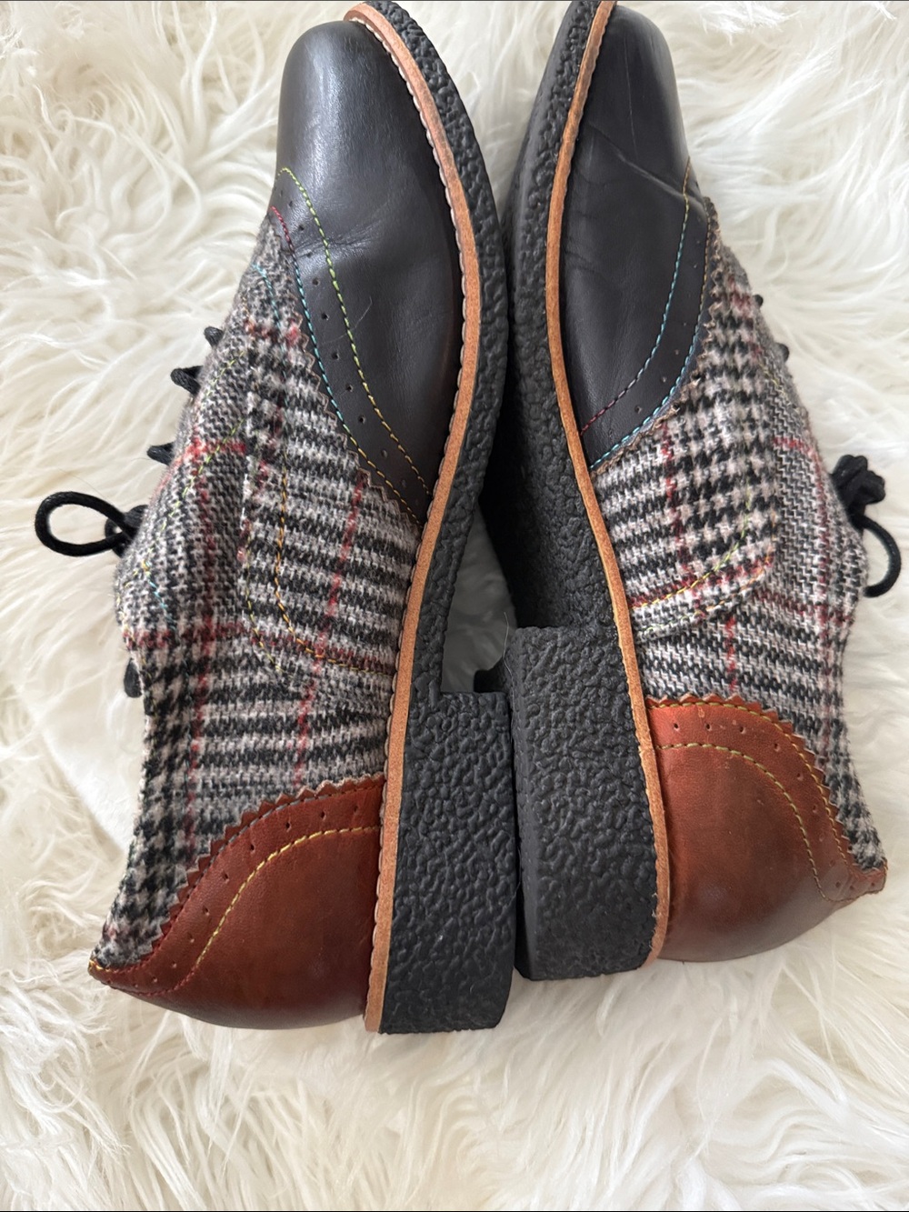 L’ARTISTE Multicolor Tweed with Black Leather Wingtip Oxfords - Picture 9 of 16
